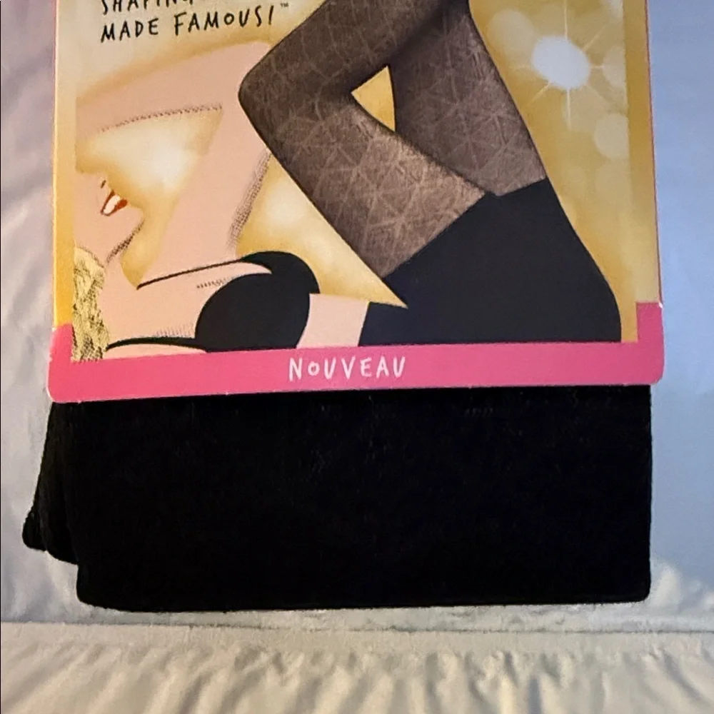 SPANX Star Center-Stage Nouveau Patterned Tights In Backdrop Black, Sz C